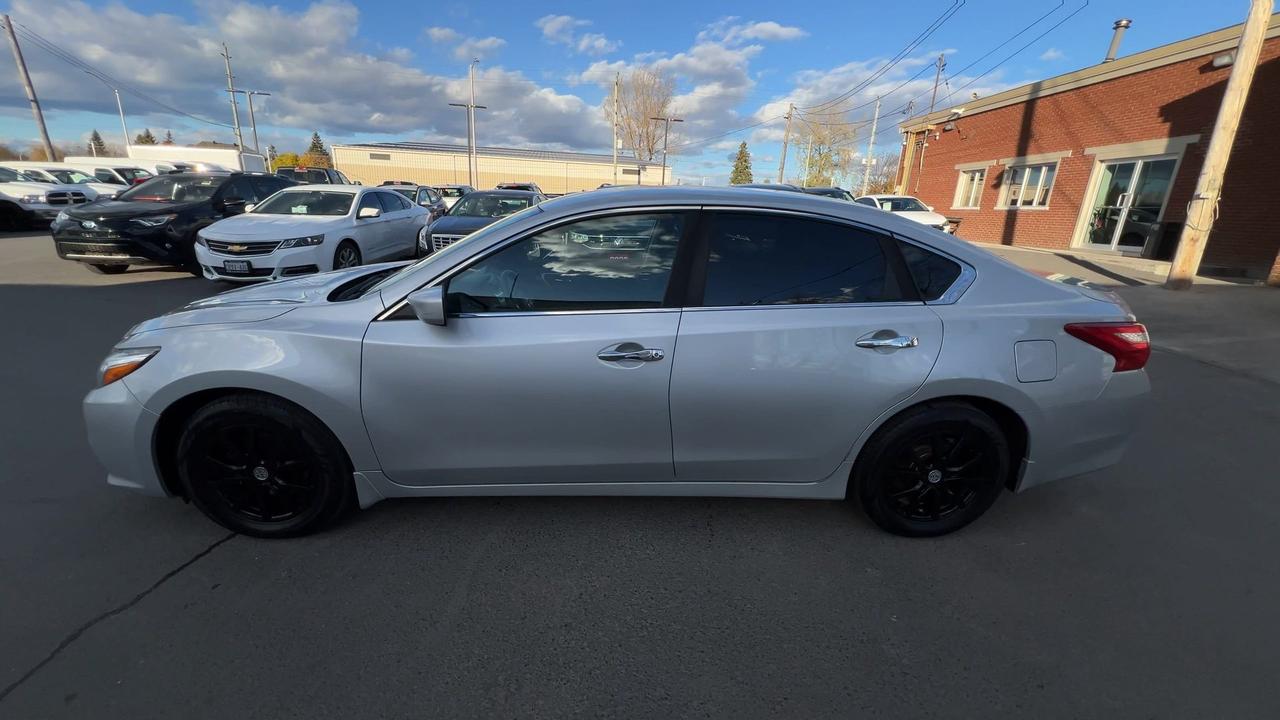 2017 Nissan Altima SV | LOW KMS! | HTD SEATS | REMOTE START | A/C Photo4