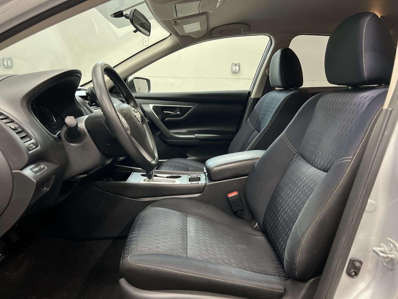 2017 Nissan Altima SV | LOW KMS! | HTD SEATS | REMOTE START | A/C Photo