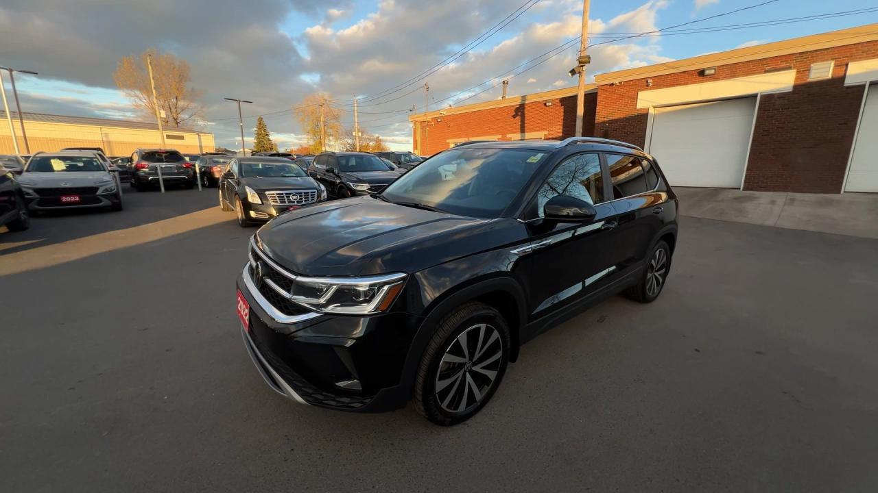 2022 Volkswagen Taos HIGHLINE AWD | COOLED LEATHER | PANO ROOF | NAV Photo3