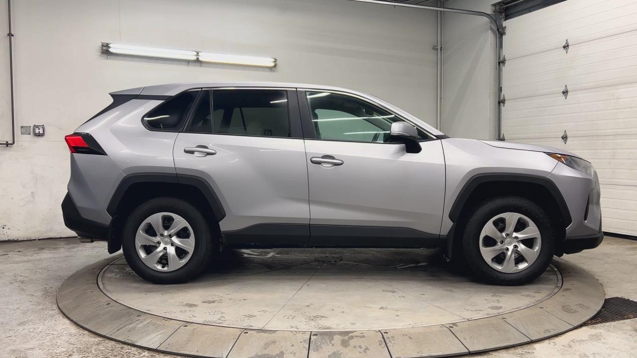 2023 Toyota RAV4 AWD | HEATED SEATS | CARPLAY | ADAPT. CRUISE | A/C Photo