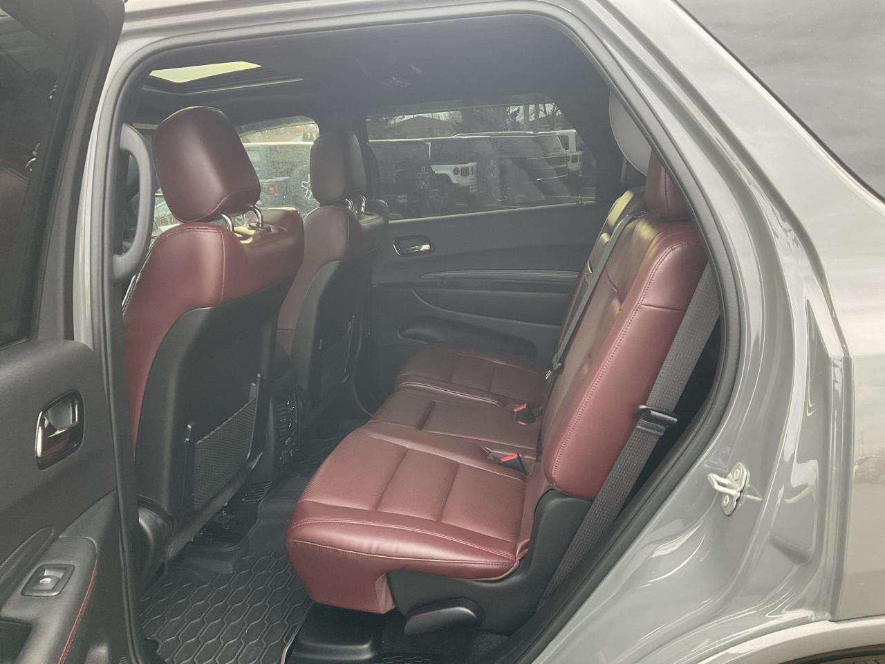 2023 Dodge Durango BLACKTOP / ADVANCED SAFETY SYSTEMS / NAV / LEATHER Photo