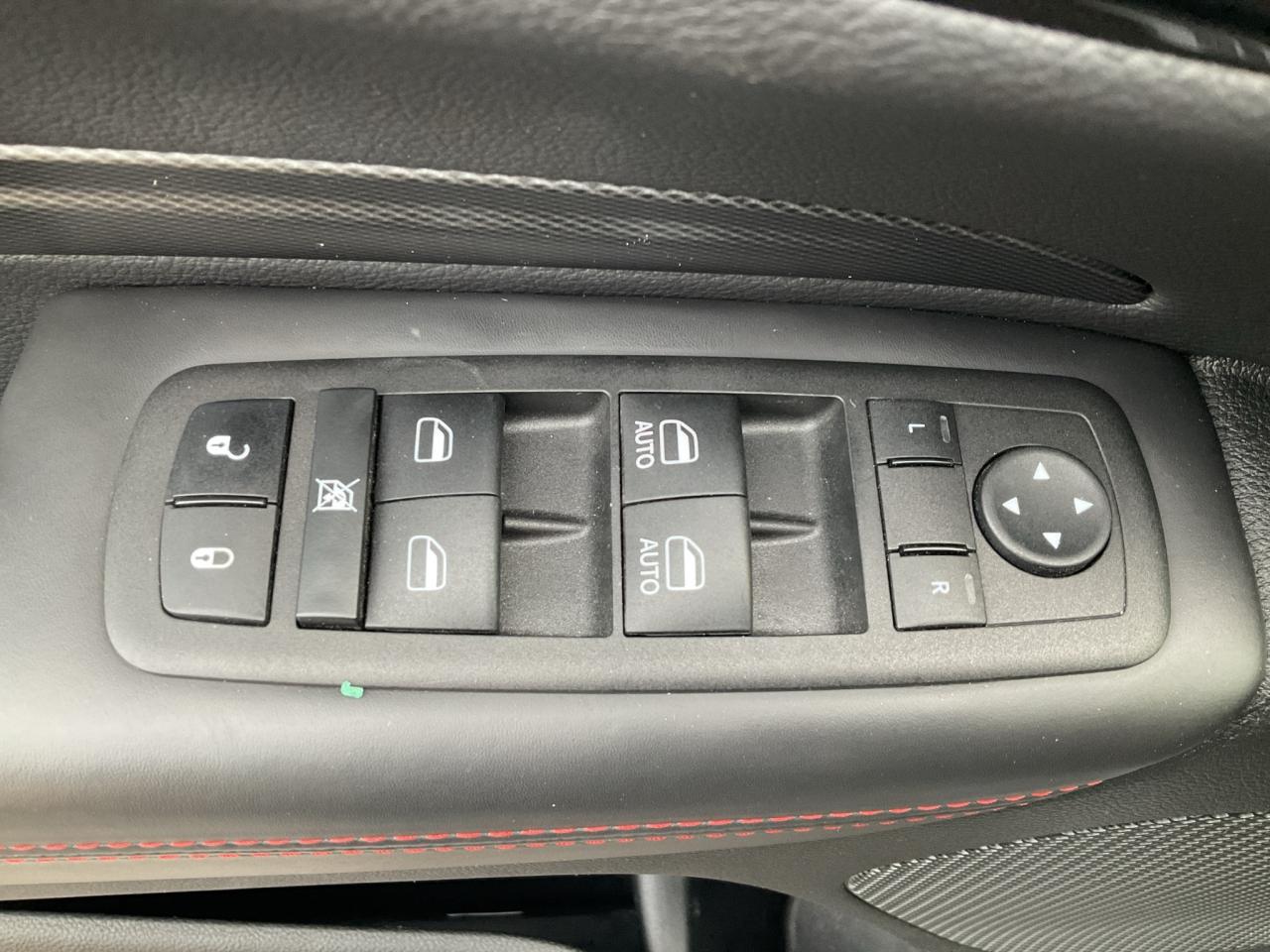 2023 Dodge Durango BLACKTOP / ADVANCED SAFETY SYSTEMS / NAV / LEATHER Photo