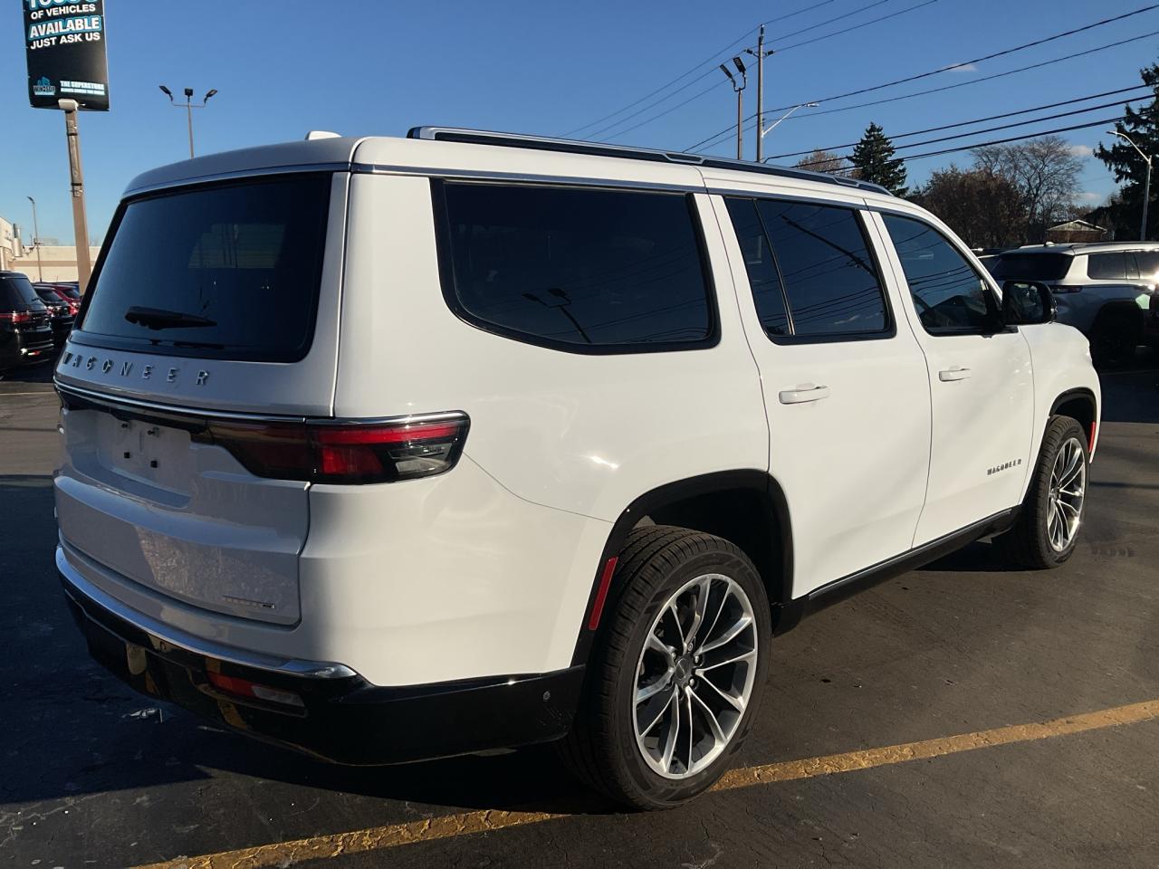 2023 Jeep Wagoneer 360 CAM / HEADS UP DISPLAY / 3 PANEL SUNROOF Photo