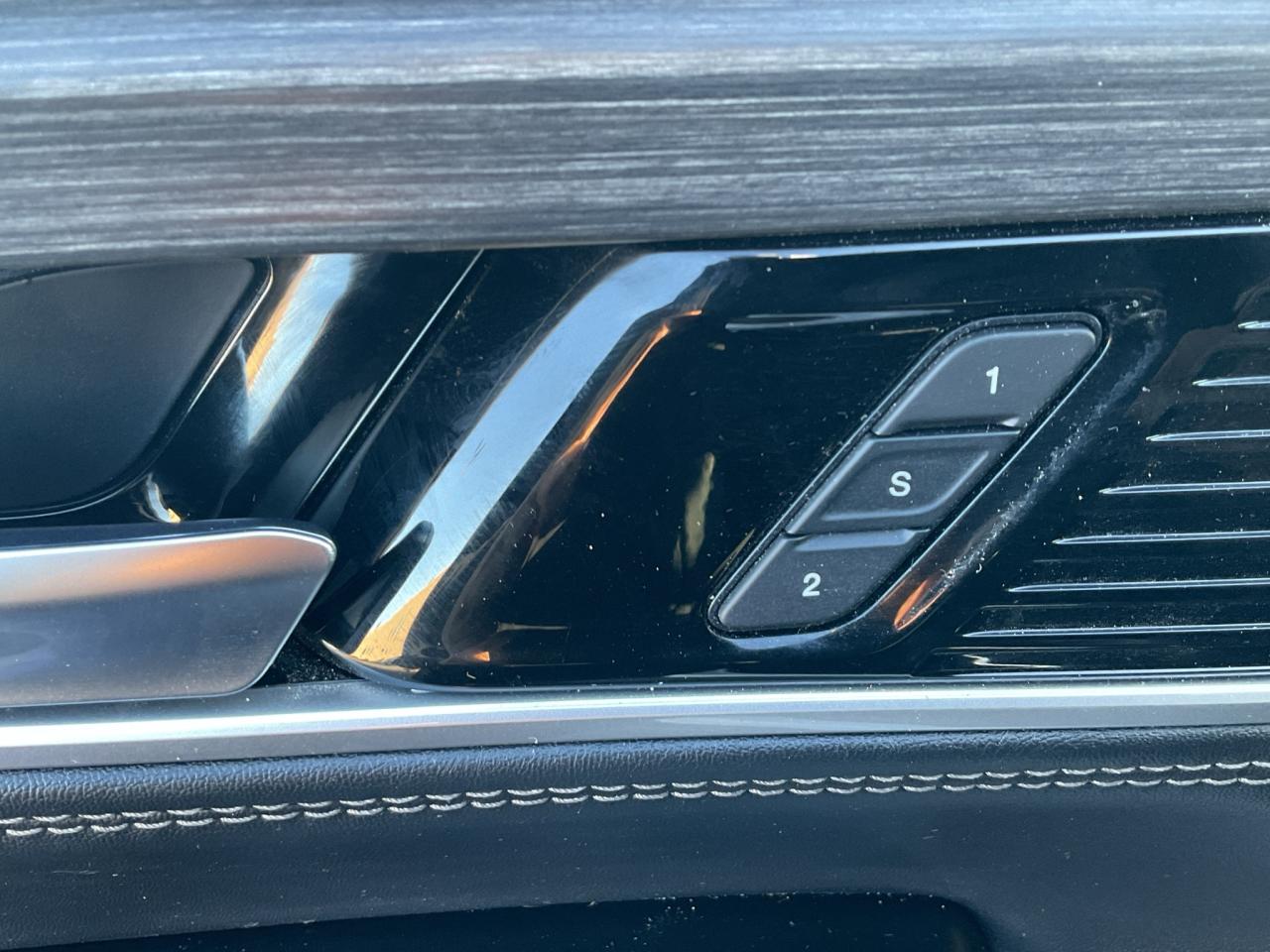 2023 Jeep Wagoneer 360 CAM / HEADS UP DISPLAY / 3 PANEL SUNROOF Photo