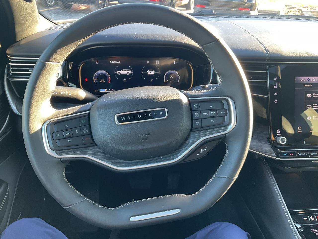 2023 Jeep Wagoneer 360 CAM / HEADS UP DISPLAY / 3 PANEL SUNROOF Photo