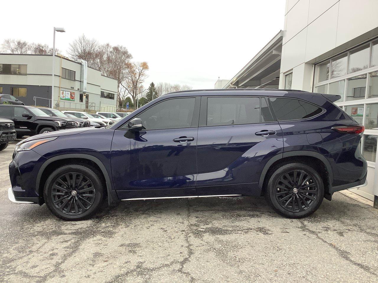 2024 Toyota Highlander  Photo4