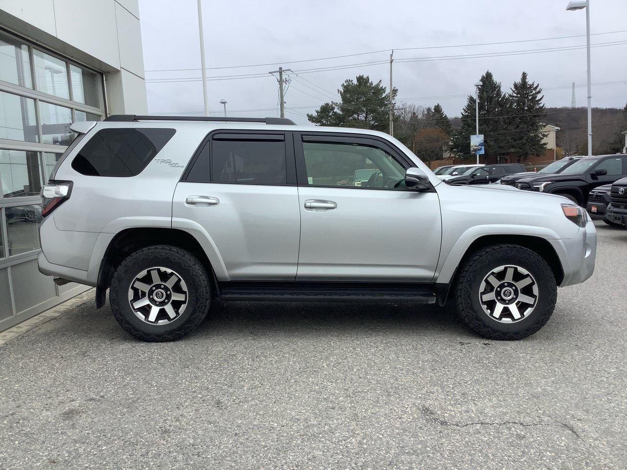 2023 Toyota 4Runner SE Photo3