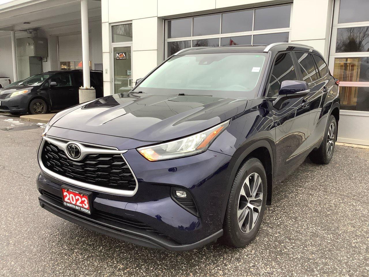 2023 Toyota Highlander  Photo0