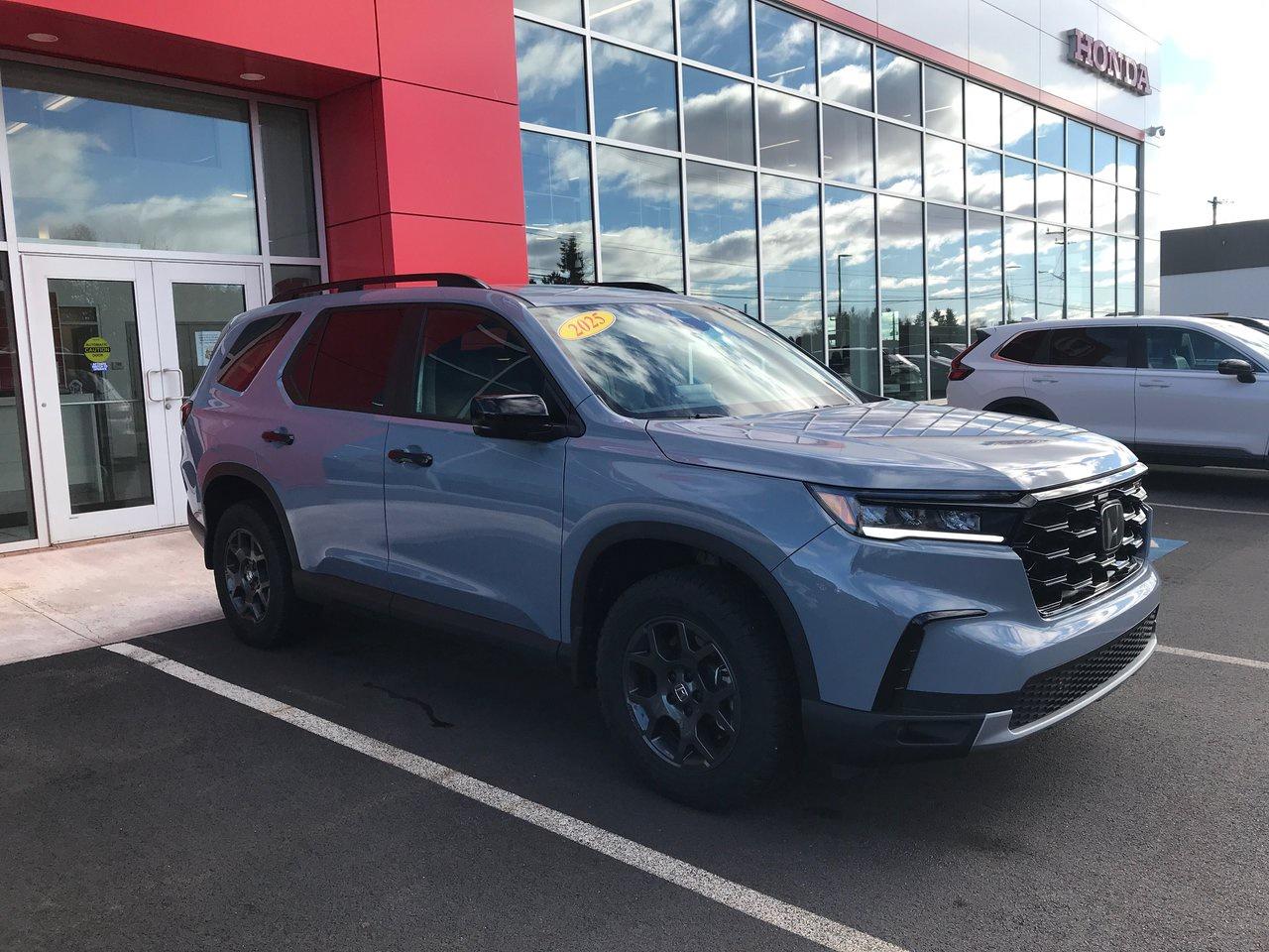 Used 2025 Honda Pilot TrailSport AWD for sale in Summerside, PE