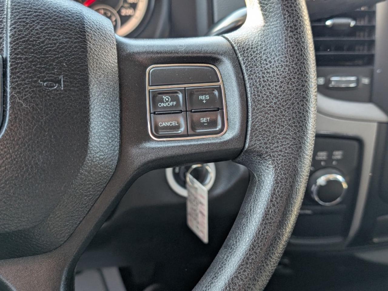 2017 RAM 1500 SXT  **VERY LOW KMS - SXT APP. GROUP** Photo