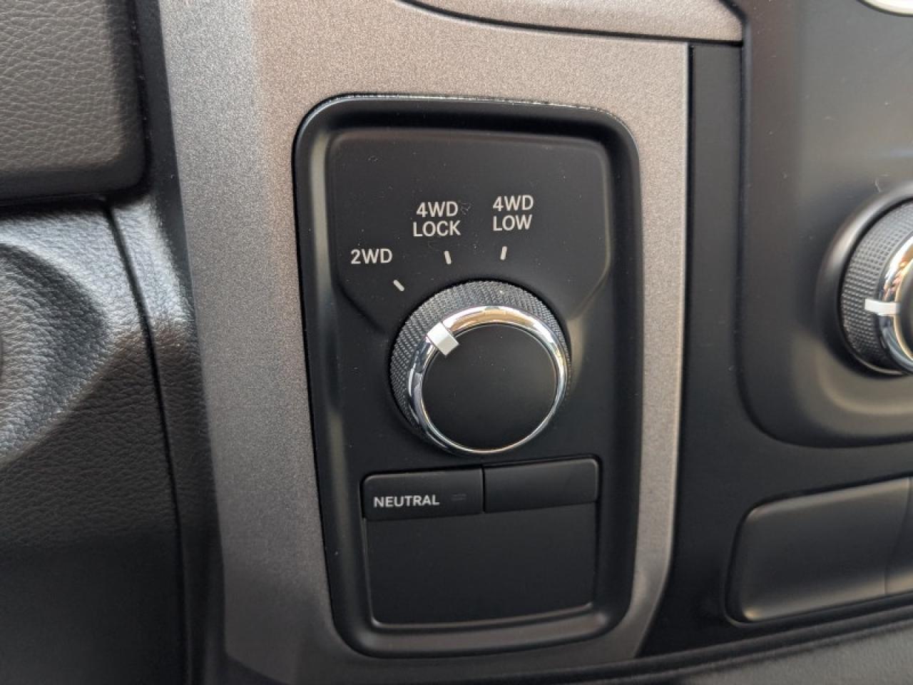 2017 RAM 1500 SXT  **VERY LOW KMS - SXT APP. GROUP** Photo