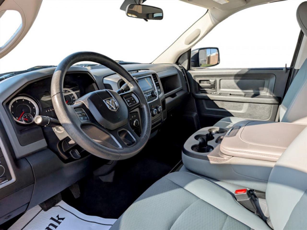 2017 RAM 1500 SXT  **VERY LOW KMS - SXT APP. GROUP** Photo