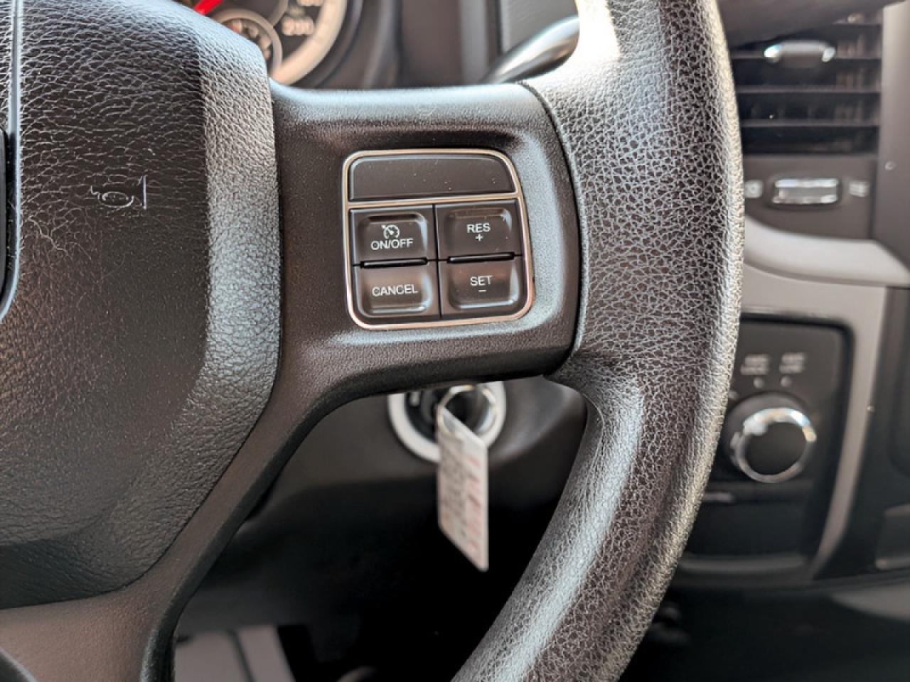 2017 RAM 1500 SXT  **VERY LOW KMS - SXT APP. GROUP** Photo