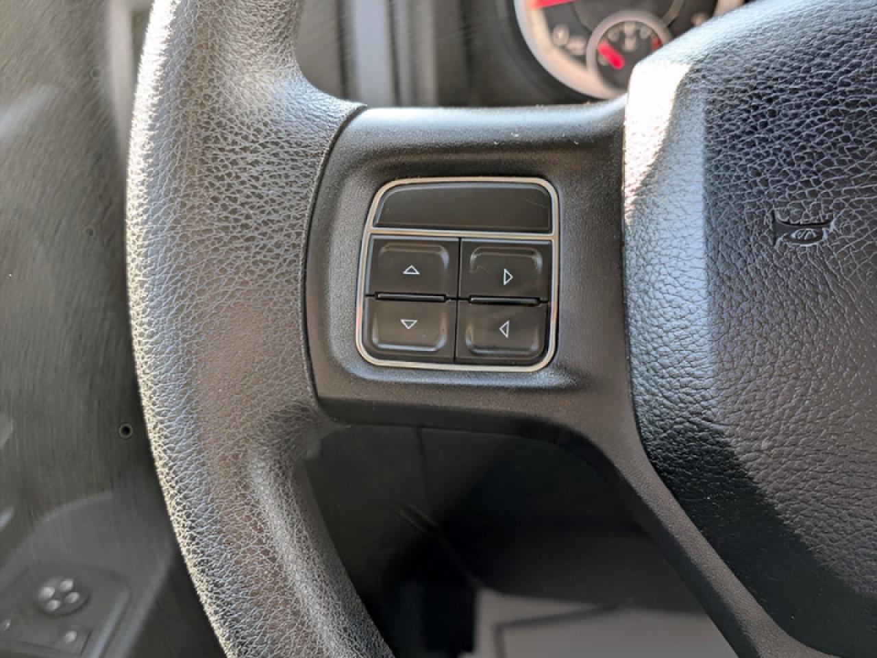 2017 RAM 1500 SXT  **VERY LOW KMS - SXT APP. GROUP** Photo