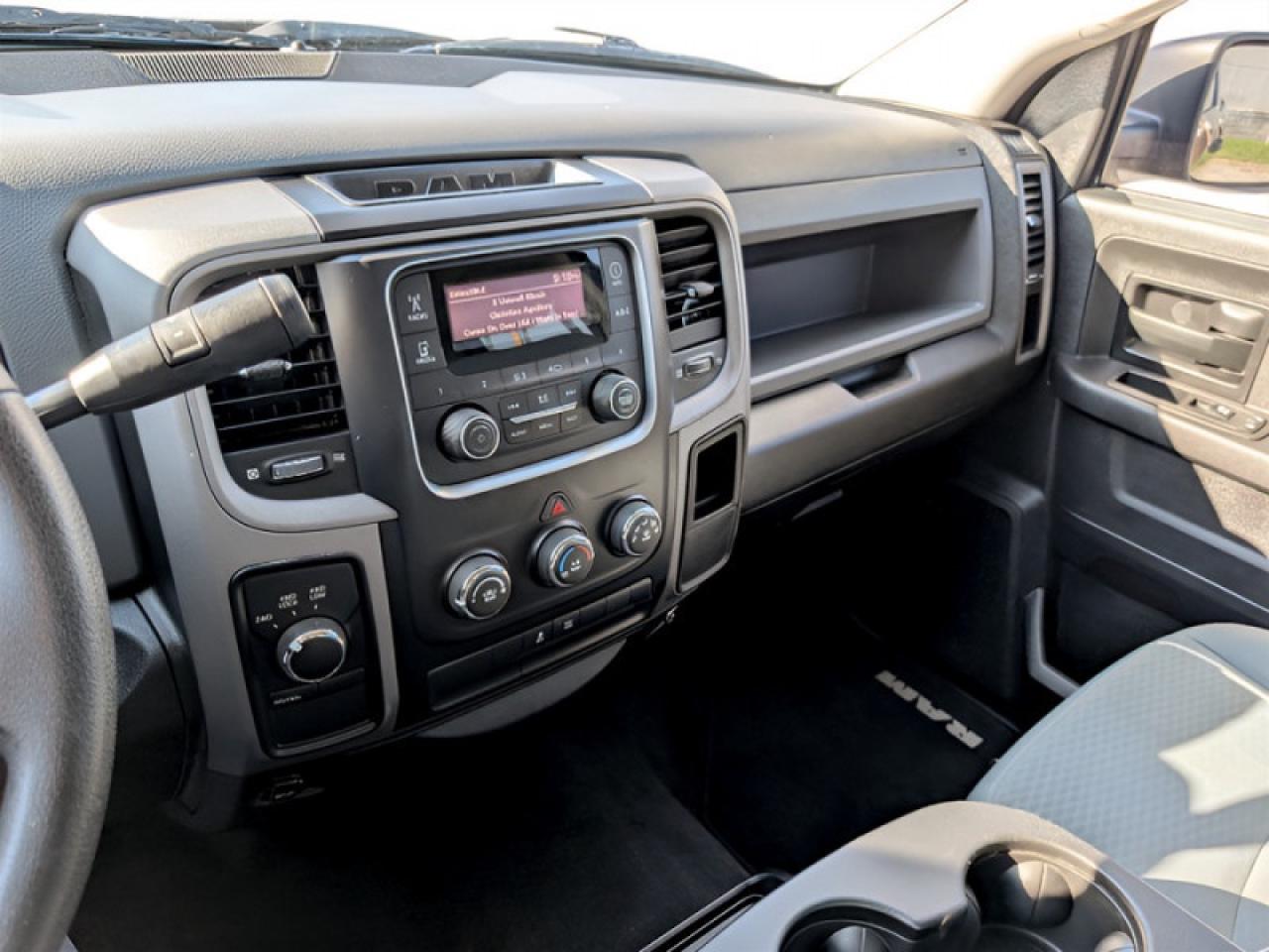 2017 RAM 1500 SXT  **VERY LOW KMS - SXT APP. GROUP** Photo