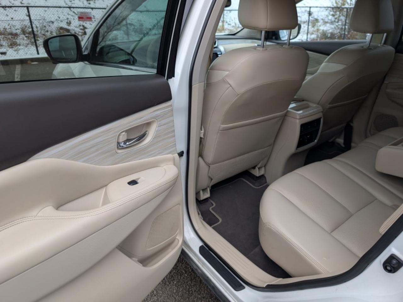 2018 Nissan Murano AWD PLATINUM Photo