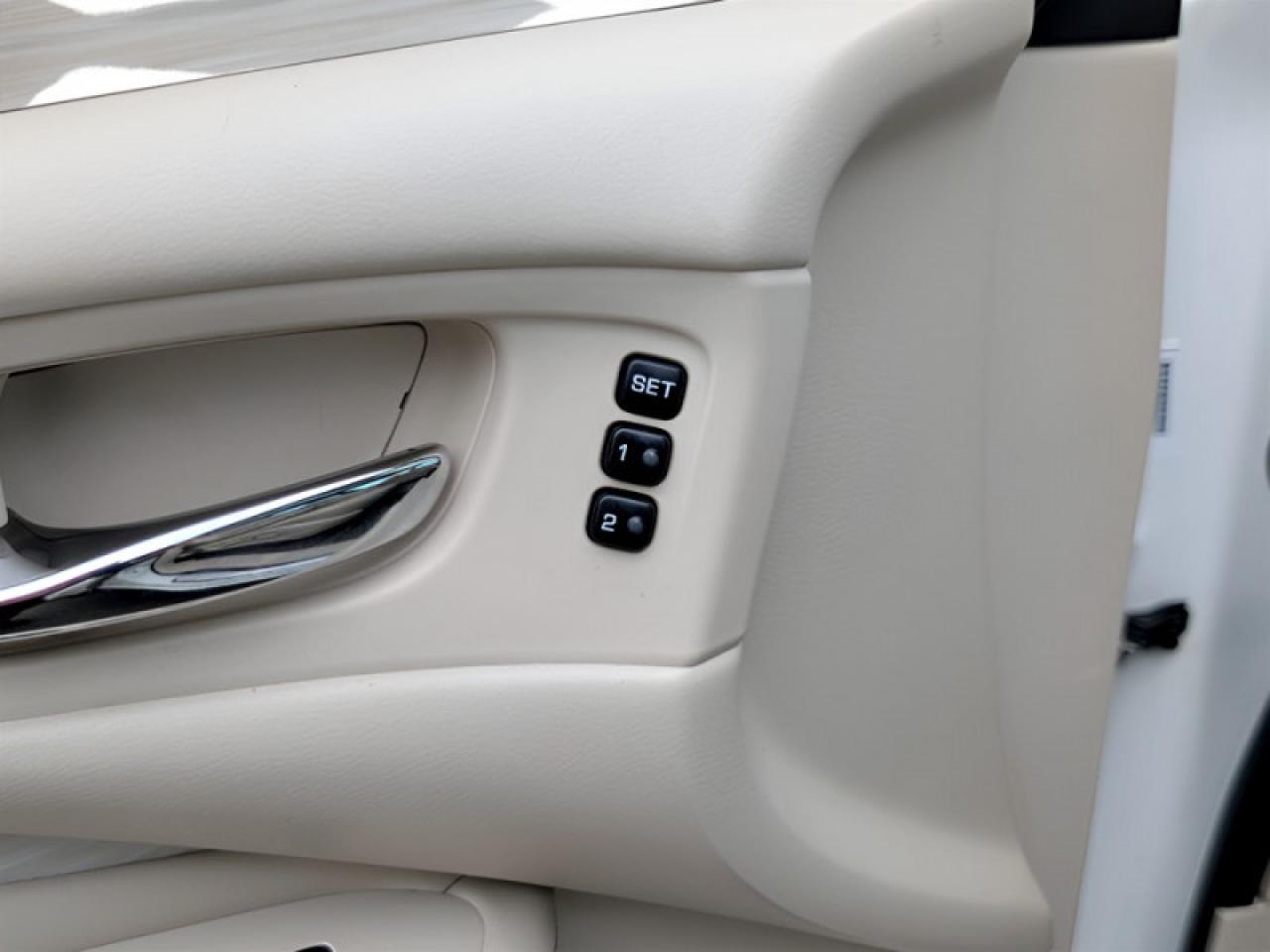 2018 Nissan Murano AWD Platinum  **LOW KMS - PANO ROOF** Photo