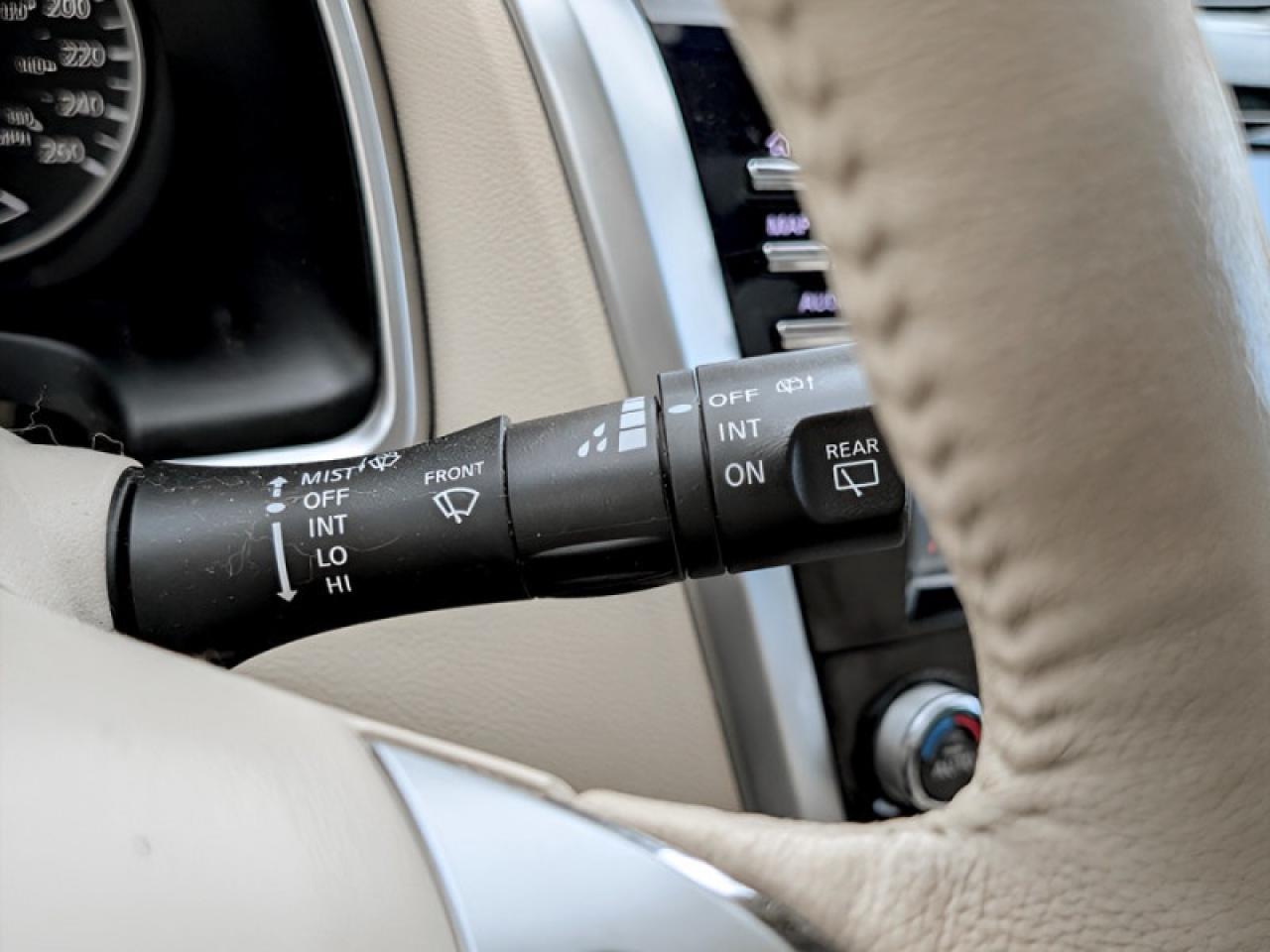 2018 Nissan Murano AWD Platinum  **LOW KMS - PANO ROOF** Photo