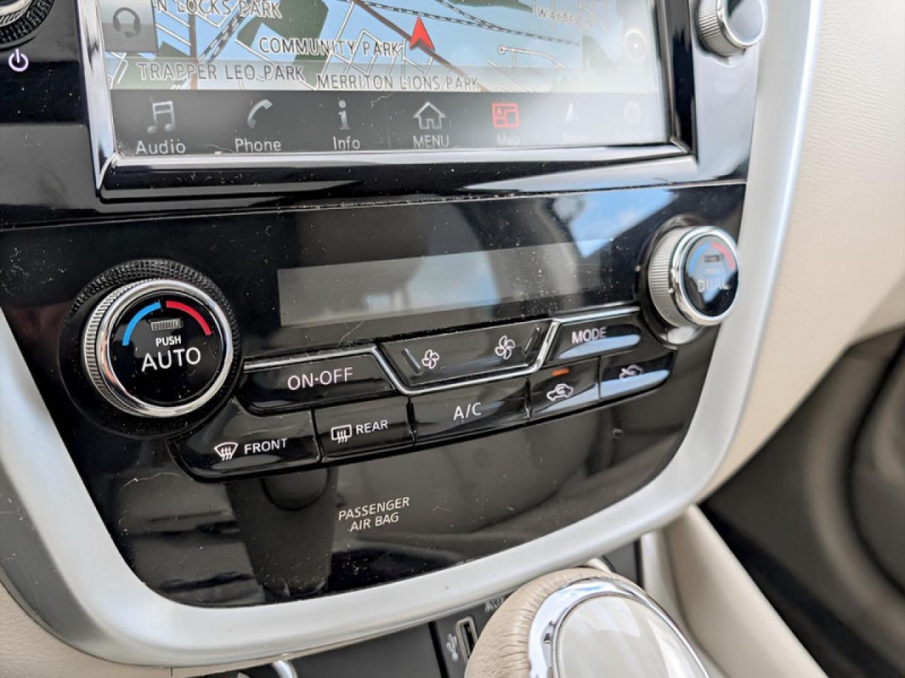 2018 Nissan Murano AWD Platinum  **LOW KMS - PANO ROOF** Photo