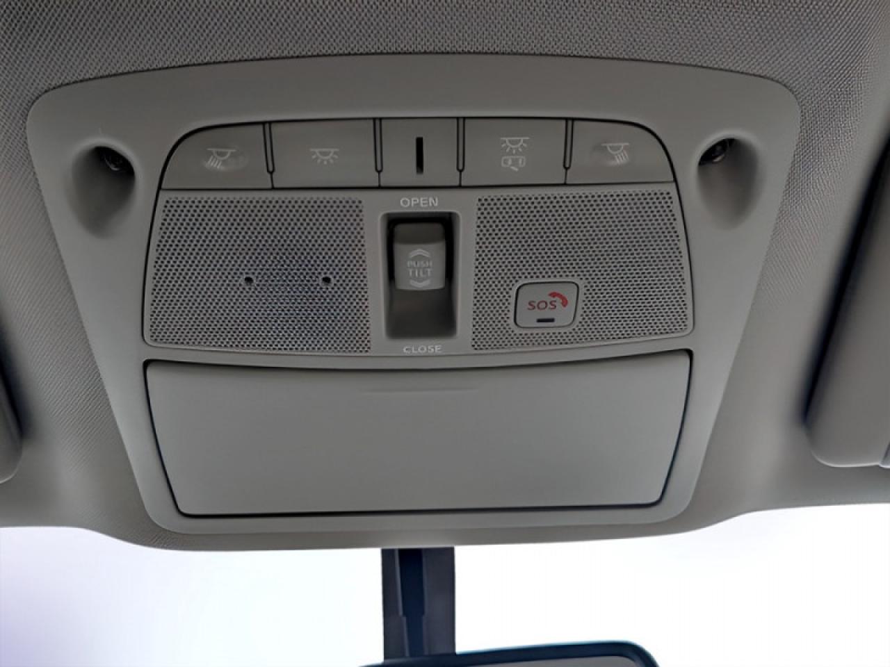 2018 Nissan Murano AWD Platinum  **LOW KMS - PANO ROOF** Photo