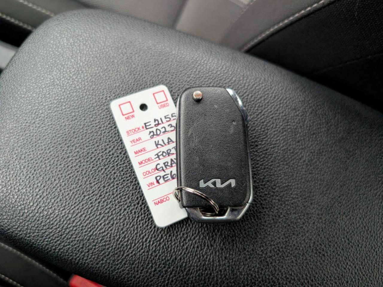 2023 Kia Forte EX  **APPLE CP -  HEATED SW** Photo