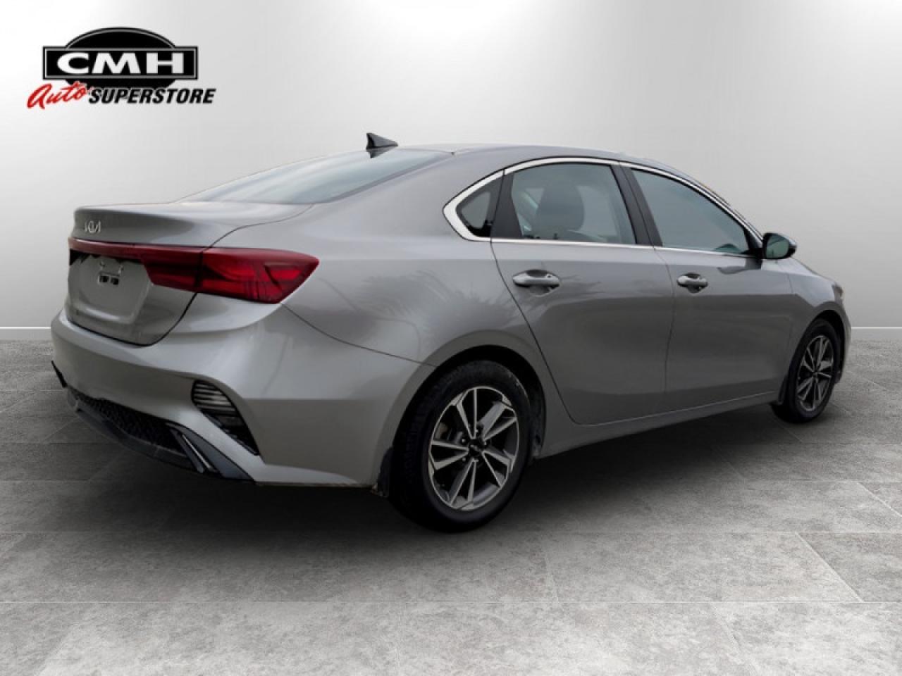 2023 Kia Forte EX  **APPLE CP -  HEATED SW** Photo4