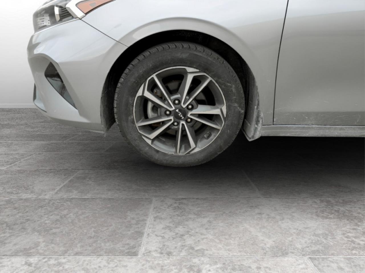 2023 Kia Forte EX  **APPLE CP -  HEATED SW** Photo