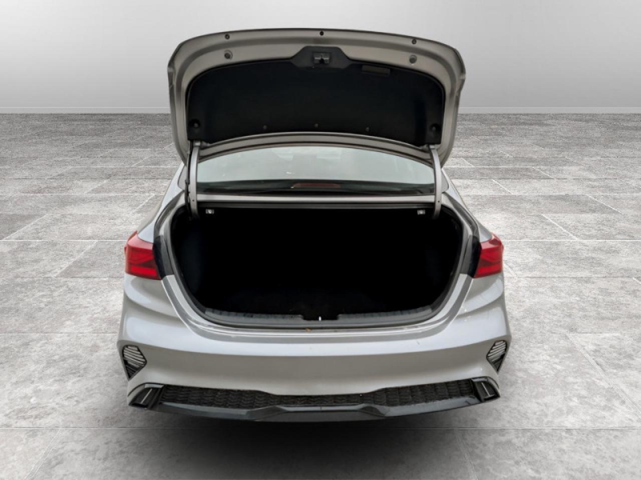 2023 Kia Forte EX  **APPLE CP -  HEATED SW** Photo