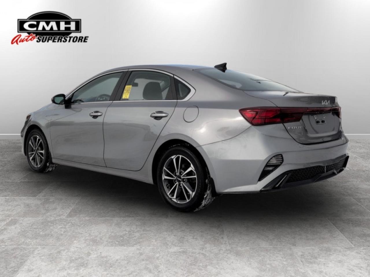 2023 Kia Forte EX  **APPLE CP -  HEATED SW** Photo