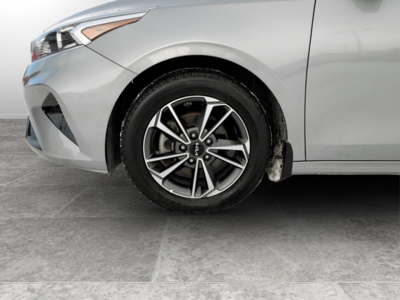 2023 Kia Forte EX  **APPLE CP -  HEATED SW** Photo