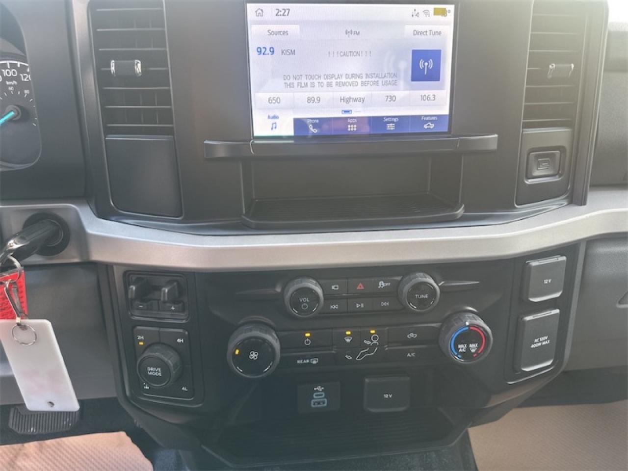 2026 Ford F-350 Super Duty XLT Photo5