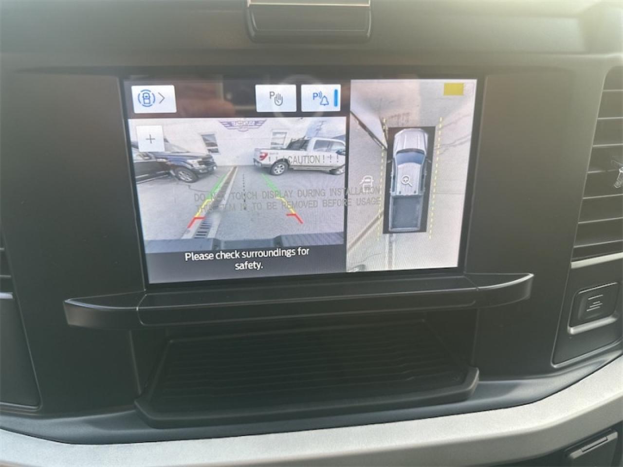 2026 Ford F-350 Super Duty XLT Photo5