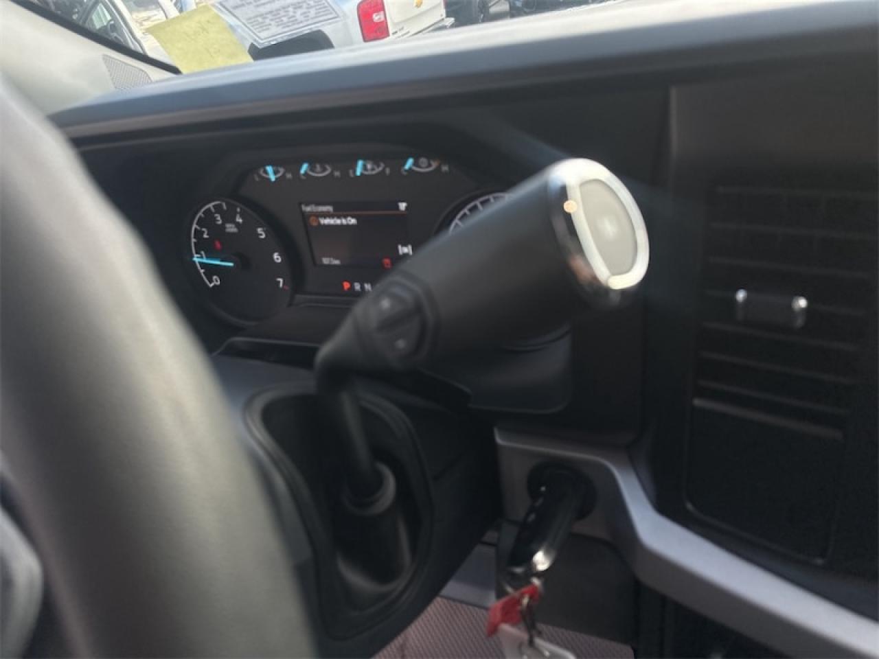 2026 Ford F-350 Super Duty XLT Photo5