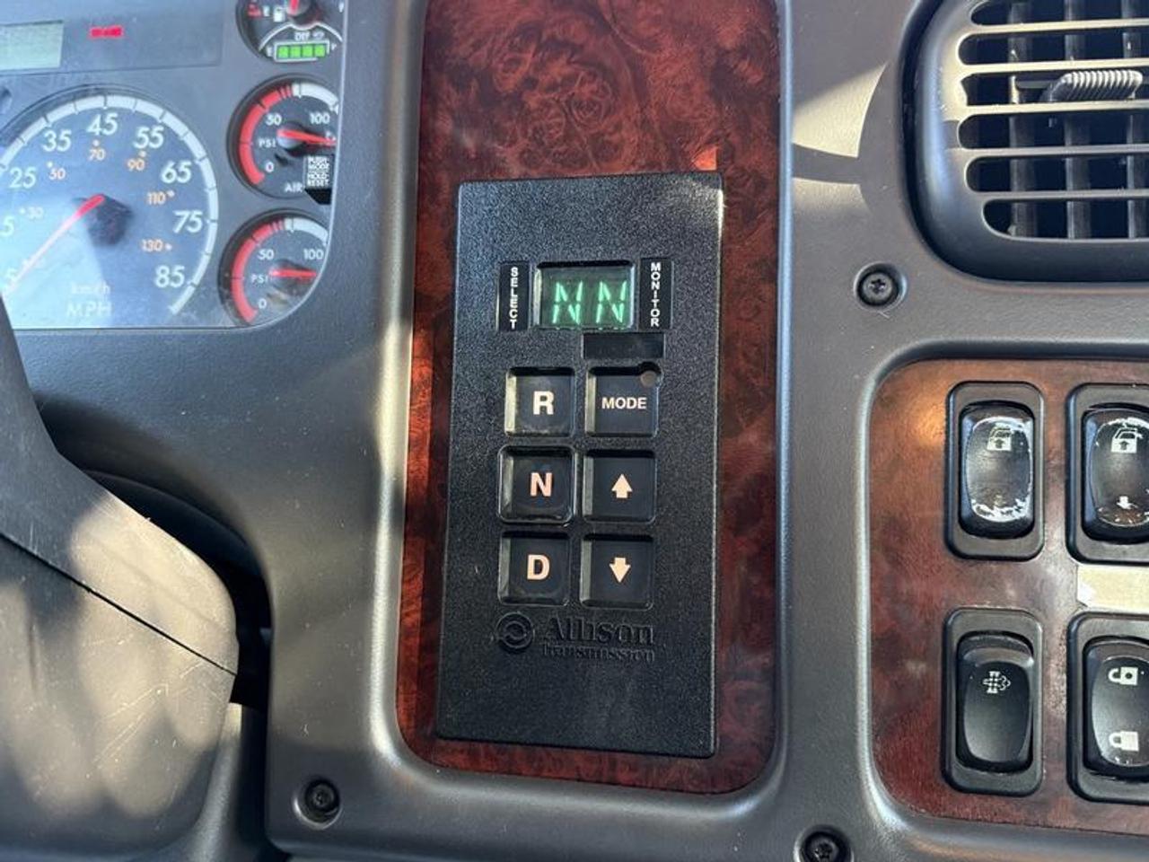 13148104.803147931