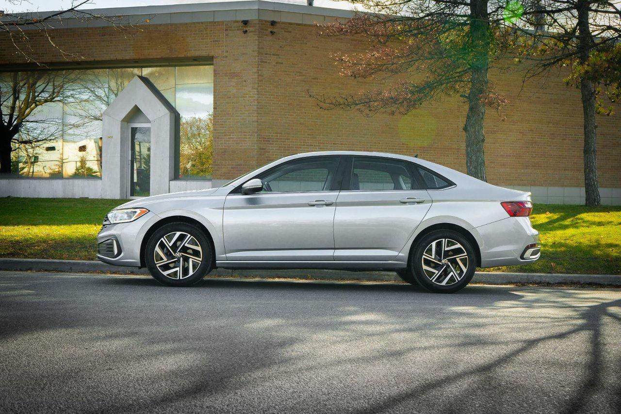 2024 Volkswagen Jetta HIGHLINE Photo4