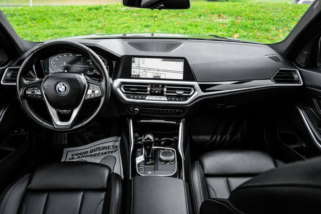 2022 BMW 3 Series 330e xDrive Photo