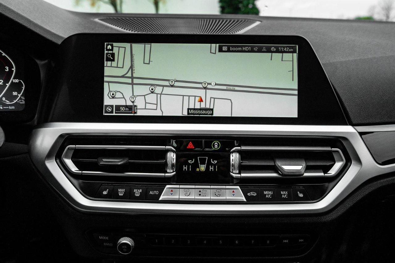 2022 BMW 3 Series 330e xDrive Photo