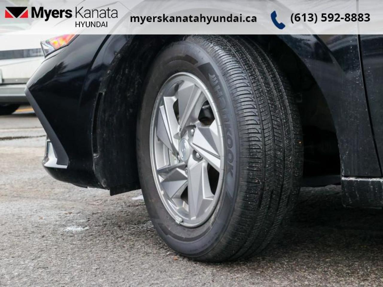 2025 Hyundai Elantra Essential   - Heated Seats Photo