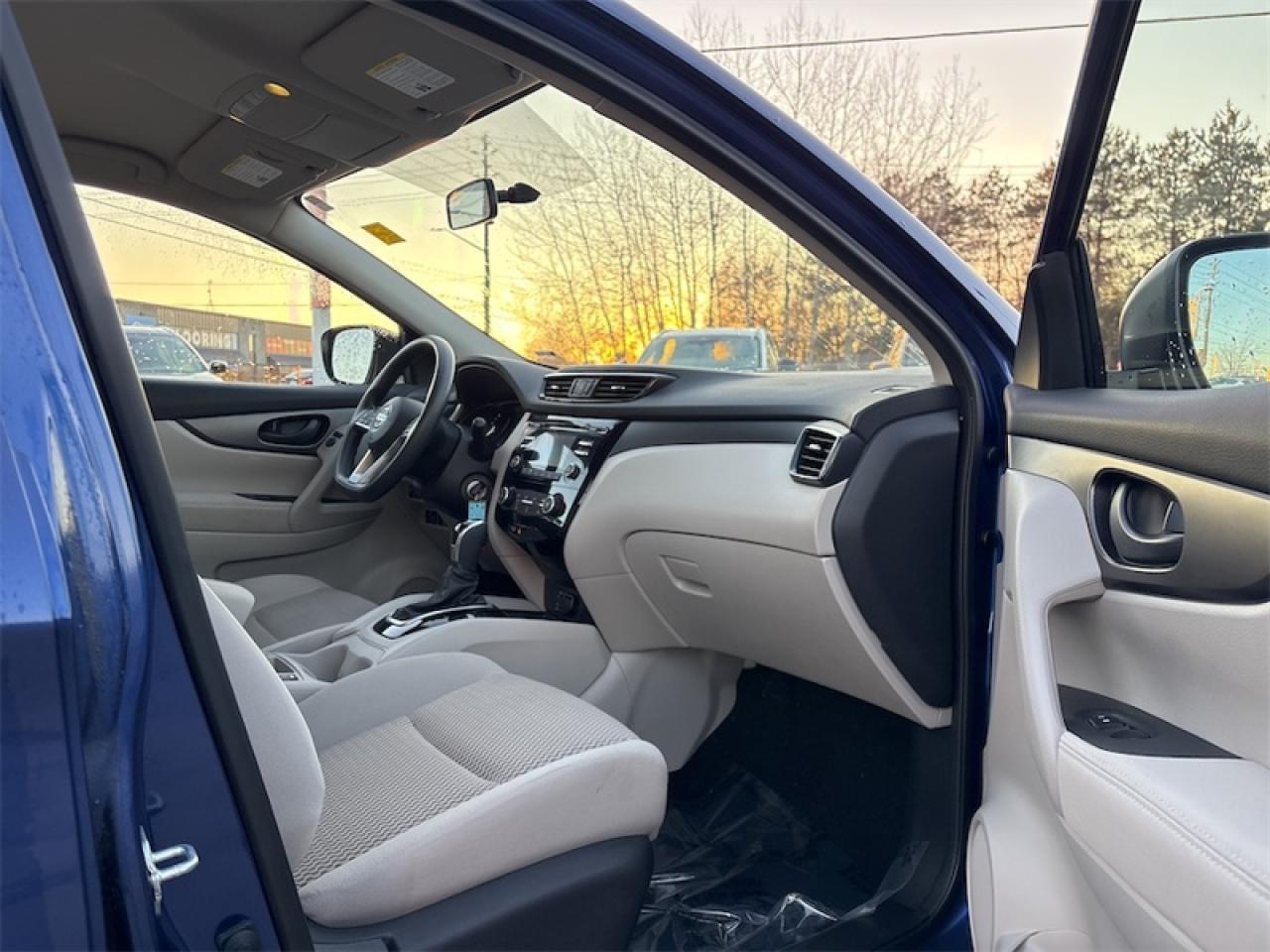 2017 Nissan Qashqai S  - Bluetooth -  Heated Seats Photo