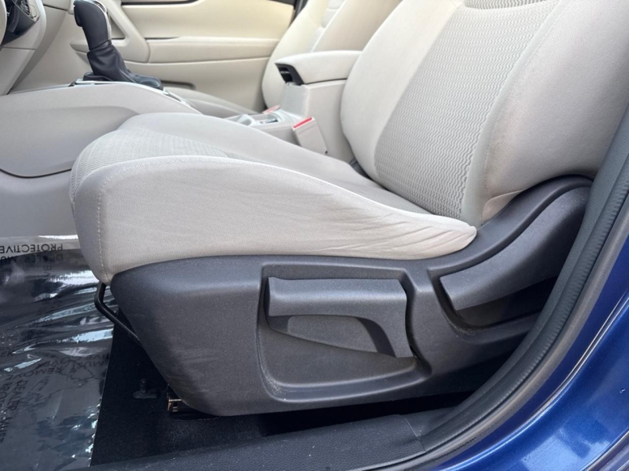 2017 Nissan Qashqai S  - Bluetooth -  Heated Seats Photo
