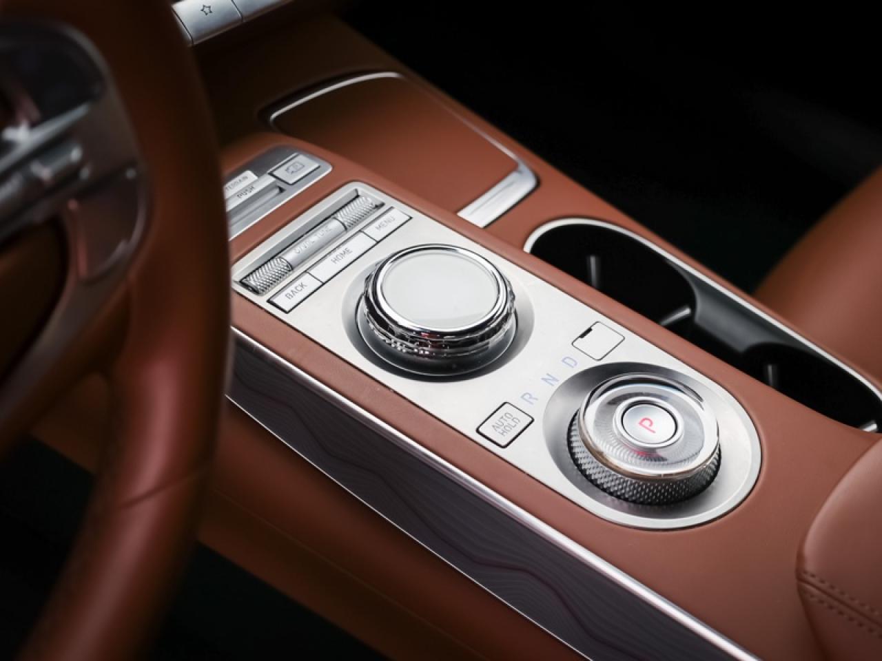 2025 Genesis GV70 2.5T Advanced  - Leather Seats - $365 B/W Photo