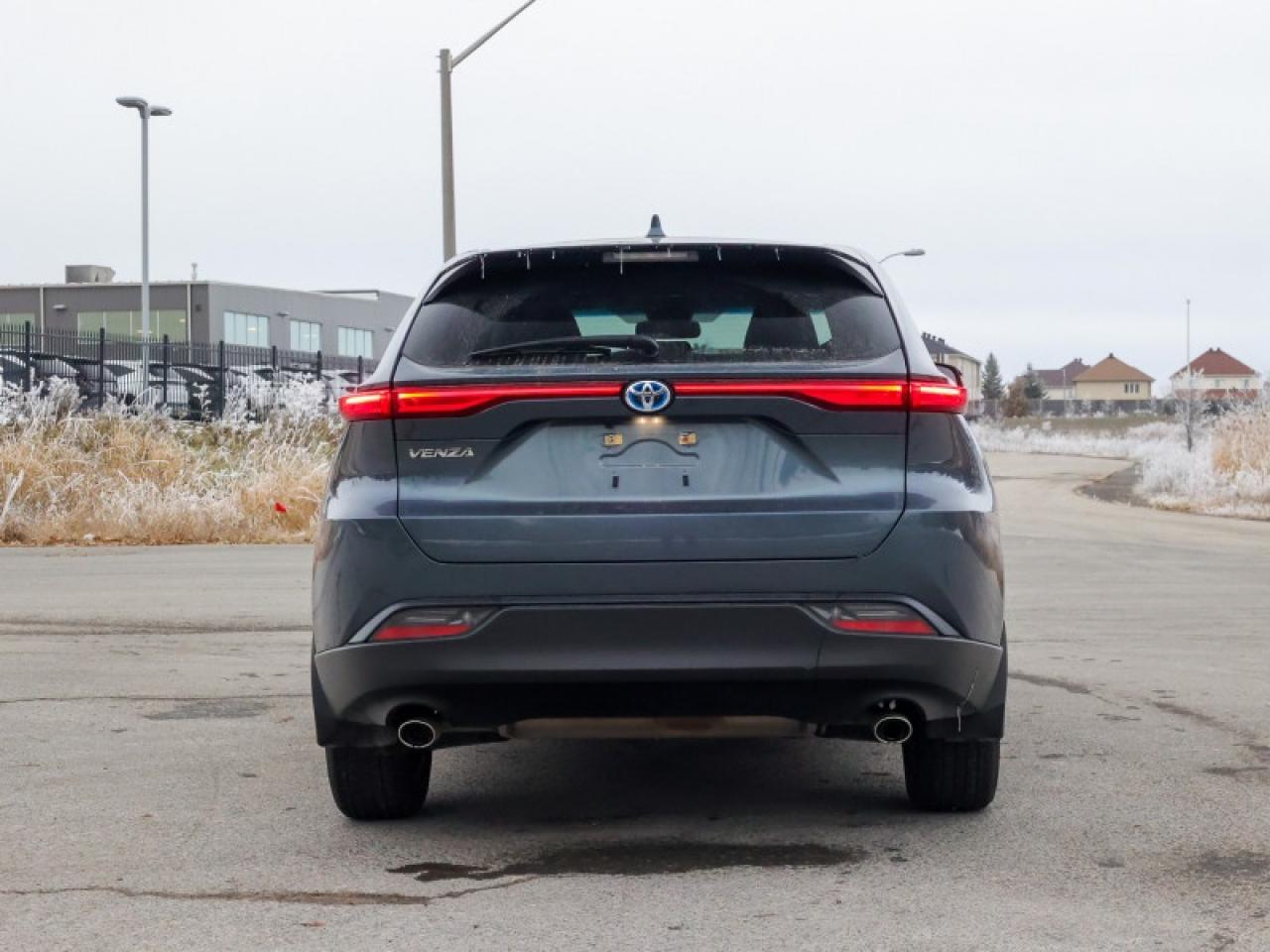 2024 Toyota Venza LE  - $292 B/W Photo