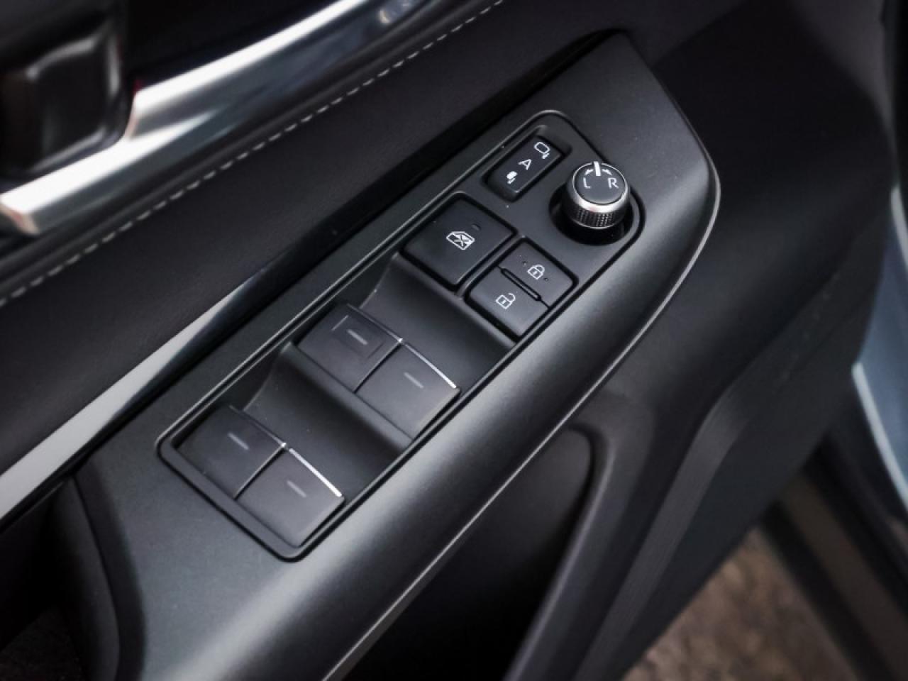 2024 Toyota Venza LE  - $292 B/W Photo