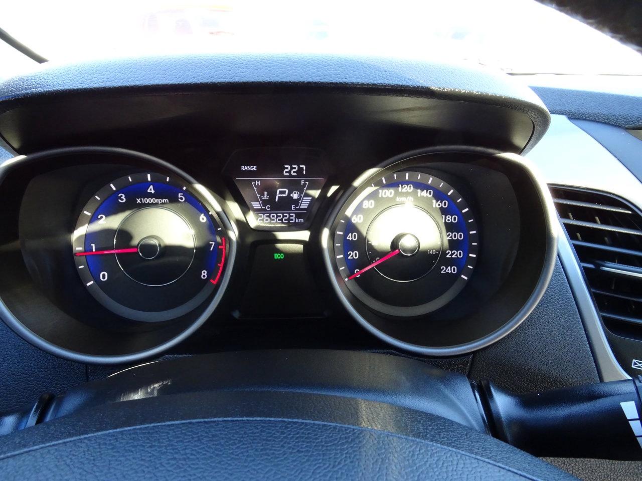 2014 Hyundai Elantra Limited w/Navi - Photo #19