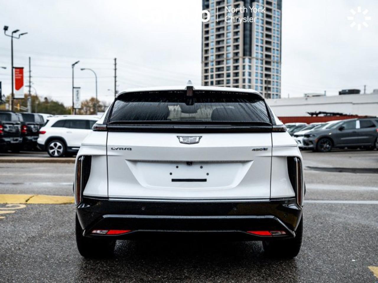 2024 Cadillac LYRIQ Tech Panoroof Heated Seats Navi Apple CarPlay Android Auto Photo