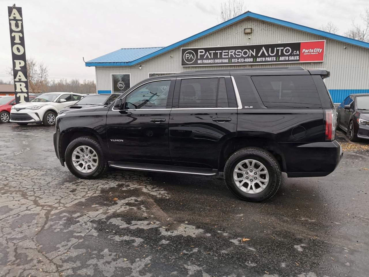 2016 GMC Yukon SLE - Photo #8