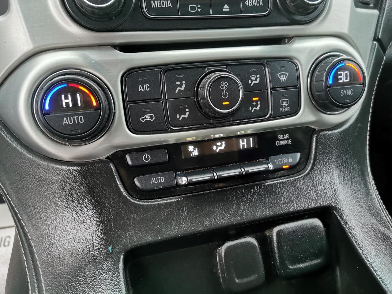 2016 GMC Yukon SLE - Photo #23