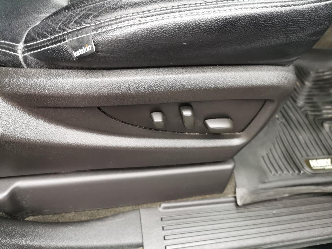 2016 GMC Yukon SLE - Photo #31