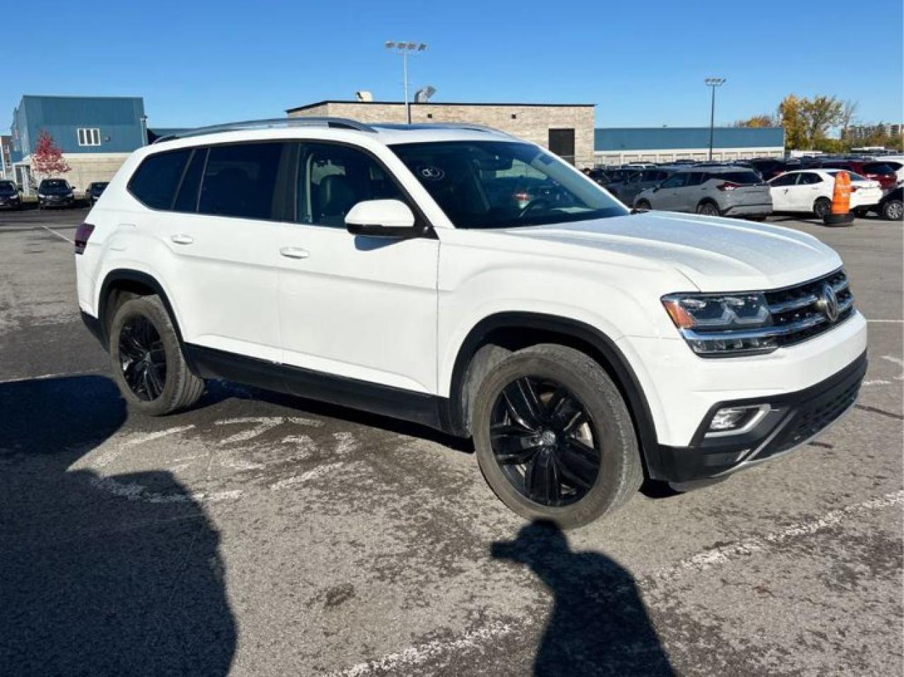 2019 Volkswagen Atlas Highline 4Motion | Leather | Sunroof | Pano Roof | Adaptive Cruise | Heated & Cooled Seats and More! Photo