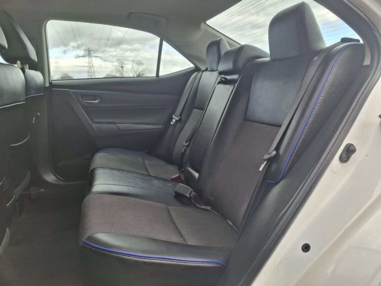 2019 Toyota Corolla SE Manual | Sunroof | Split Leather | Adaptive Cruise | Heated Seats & Steering | Bluetooth & More ! Photo